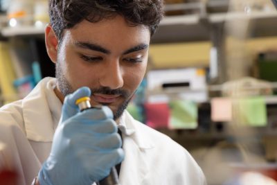 Photo of Pavly Amin of the Xin Luo Lab at the Virginia Maryland College of Veterinary Medicine.